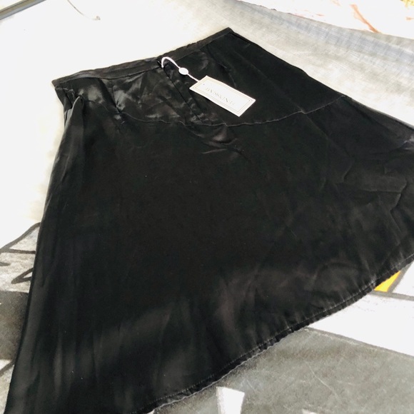 FENDISSIME BY FENDI SATIN BLACK SKIRT - Picture 5 of 8